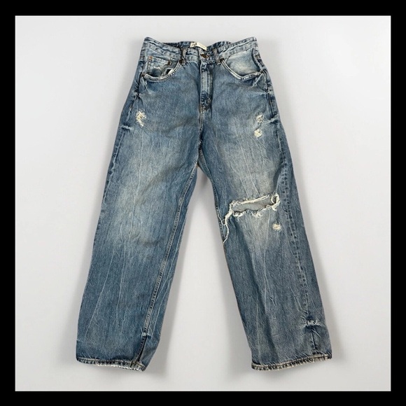 Zara Blue High Rise Denim Jeans with Authentic Wash - Picture 2 of 5